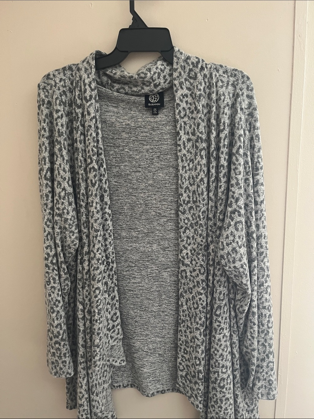 bobeau Gray Leopard-Print Open Cardigan